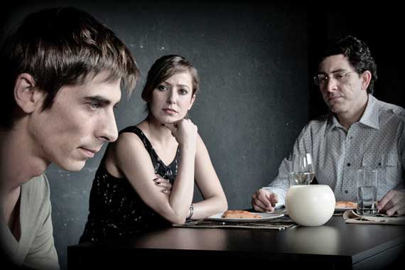 `Órfãos`: comédia obscura e provocante