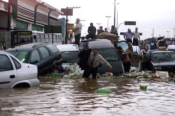 ENCHENTES – Com investimento precário, o que ocorrerá com bairros da ZL?