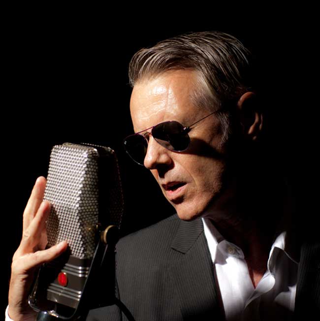 Ritchie apresenta novo CD