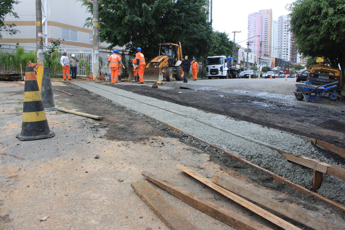Sarjetões: obras são poucas pela quantidade de problemas