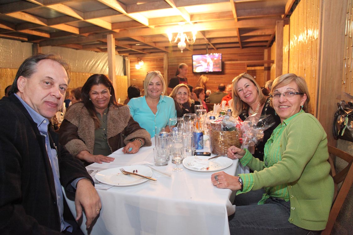 Corretores da Special Imóveis recebem certificados de Coaching