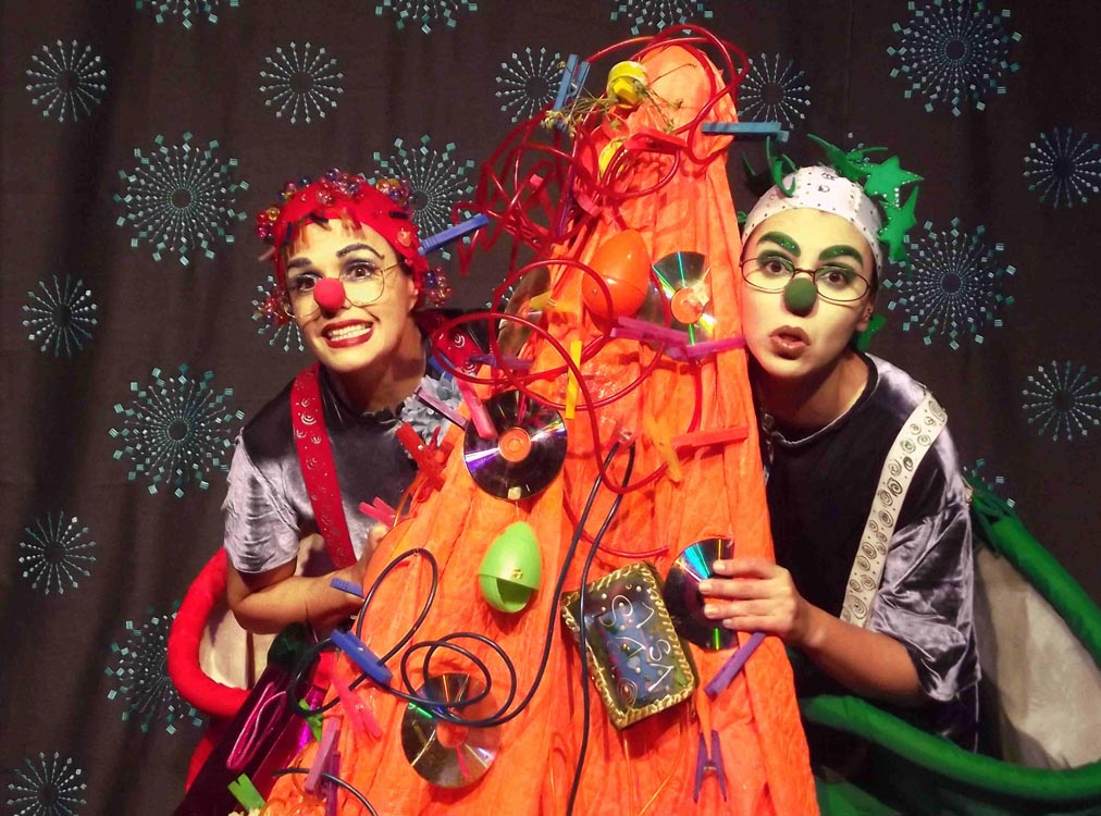 ‘Em Busca da Boneca Azul’