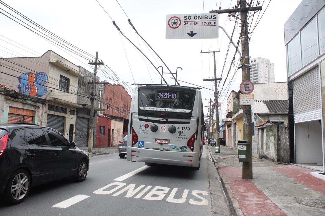 Corredor não é faixa no chão