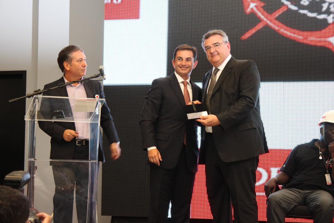 ‘Fiel’ já pode comemorar estádio próprio