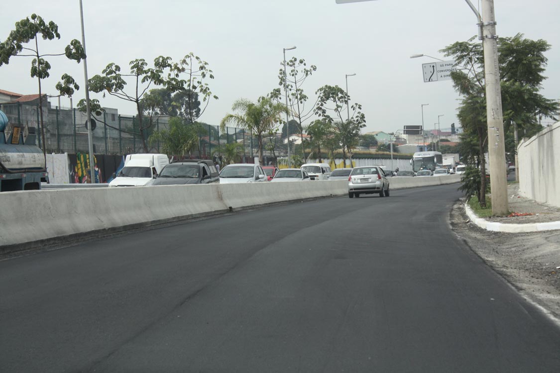 Radial Leste: Trechos ganham novo asfalto