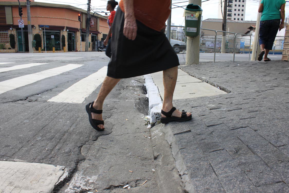 Falta de acessibilidade no Tatuapé ainda é problema