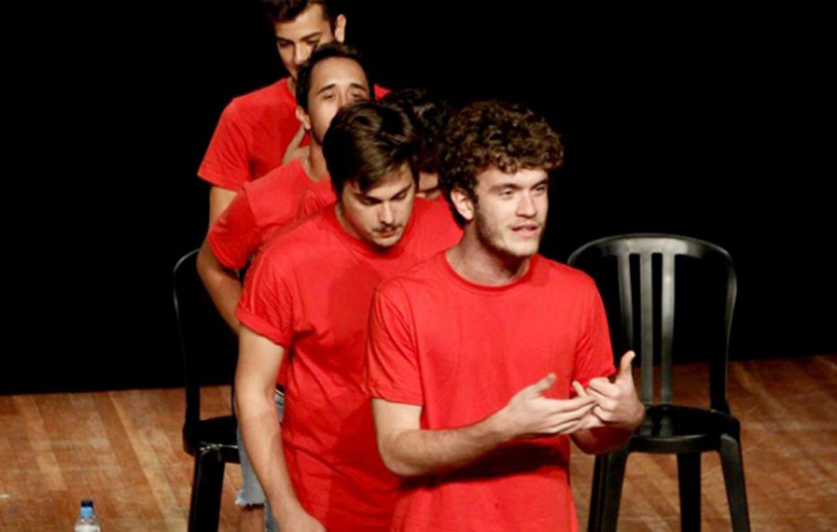 ‘Deu Branco’, no Folha