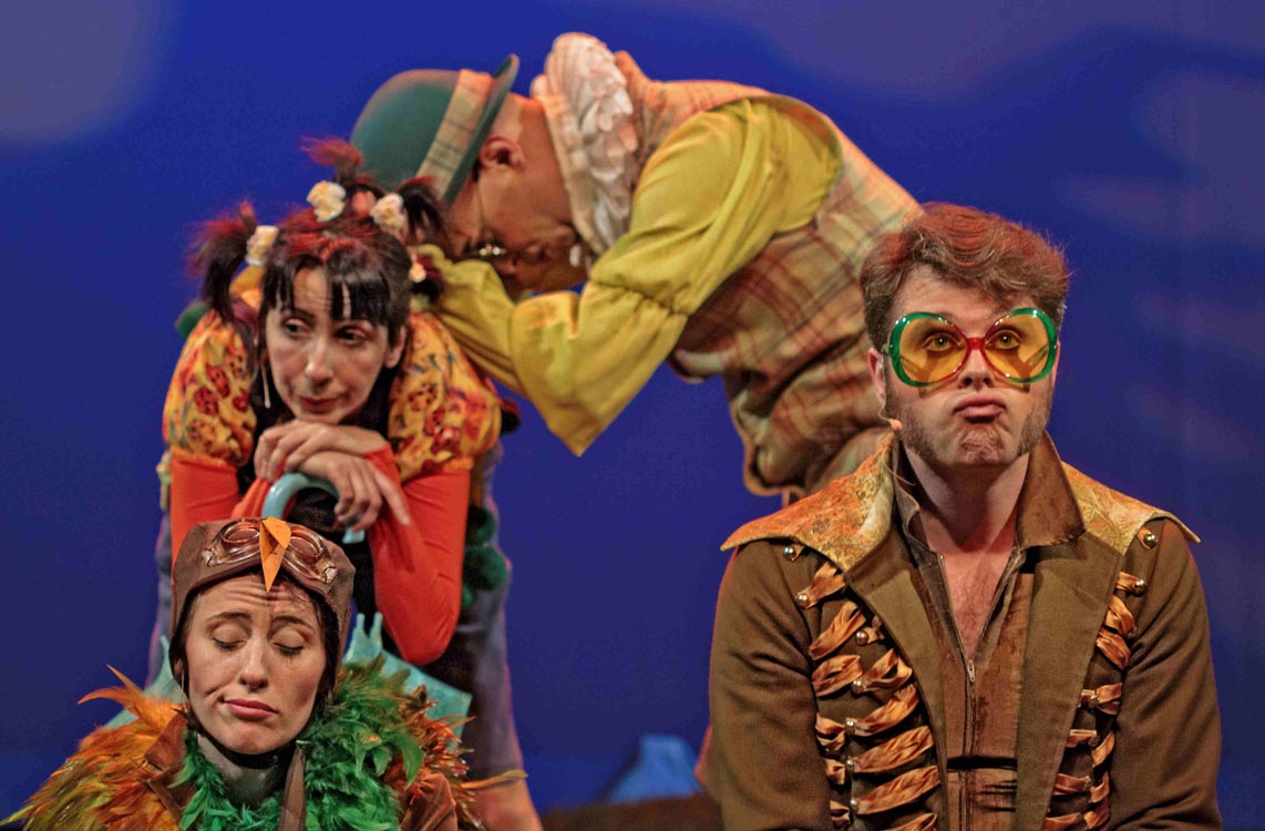 ‘Chovendo na Roseira’