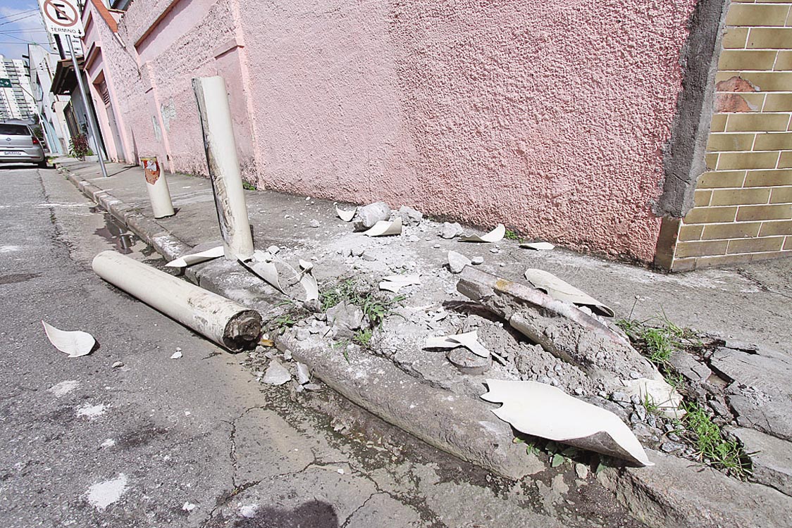 E a placa de proibido caminhão?