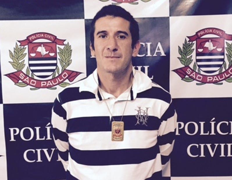 Falso policial dá golpe