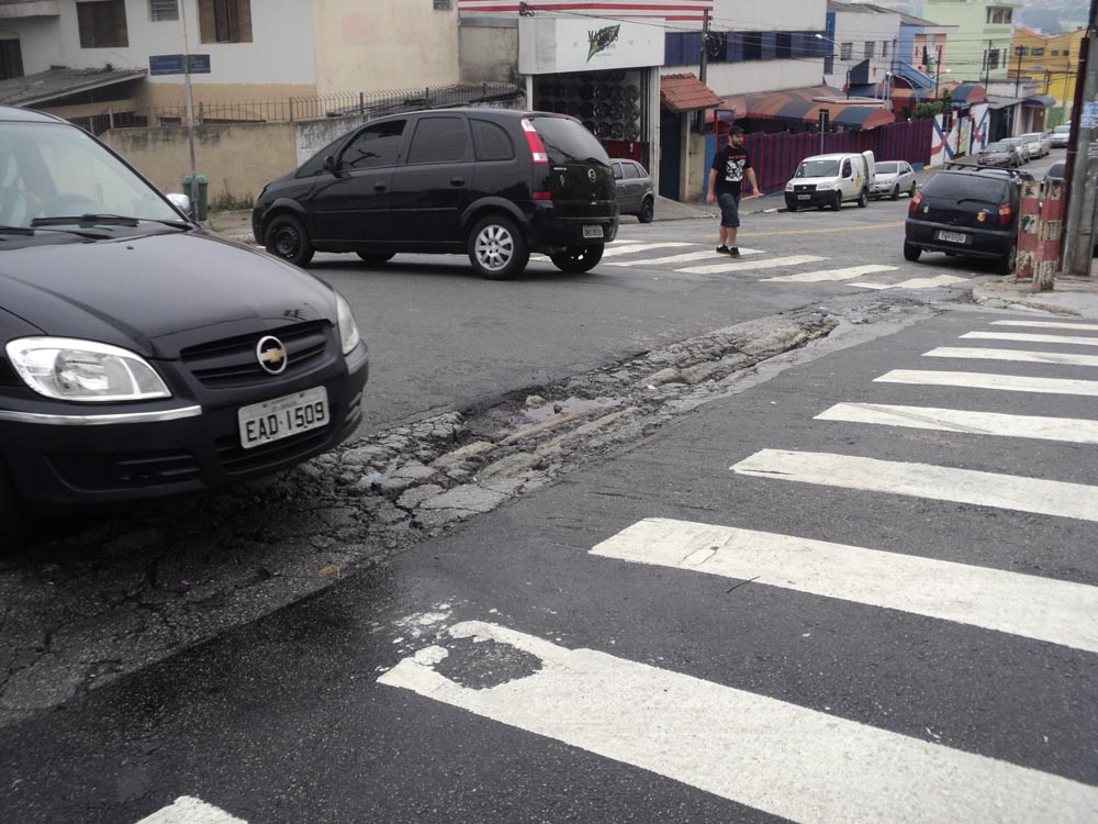 ITAQUERA – Desrespeito aos moradores