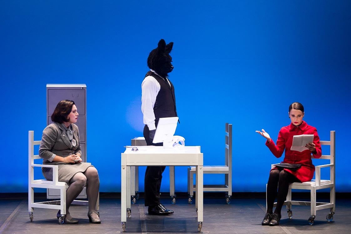 Drama com Débora Falabella