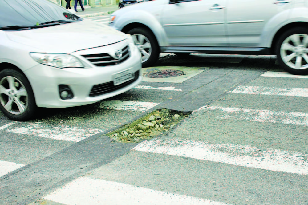Buraco na Rua Cantagalo