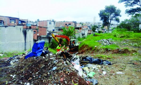 Córrego de Itaquera deve ser canalizado