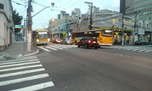 Celso Garcia – Moradores pedem explicações