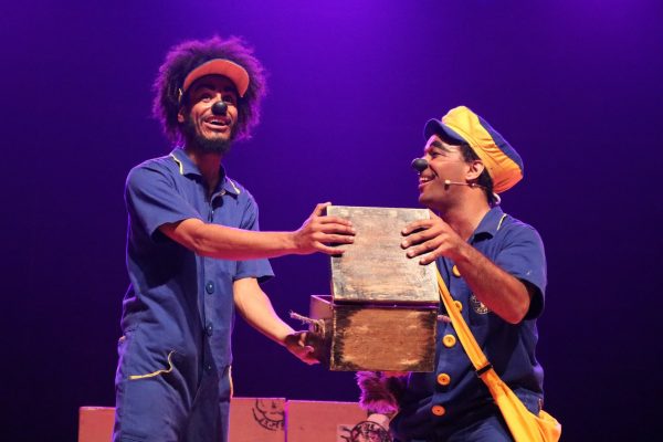 É hora de sorrir e brincar