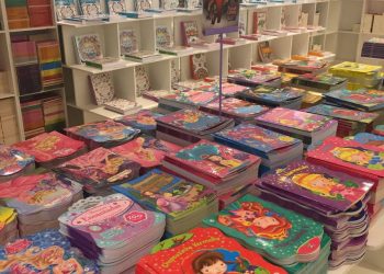 Feira de livros no Shopping Penha