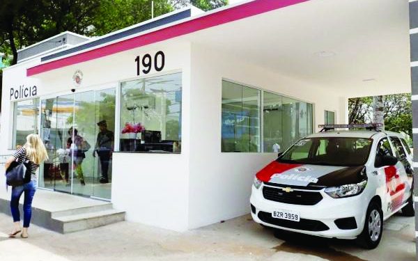 Base da PM, na Praça Silvio Romero, melhora atendimento