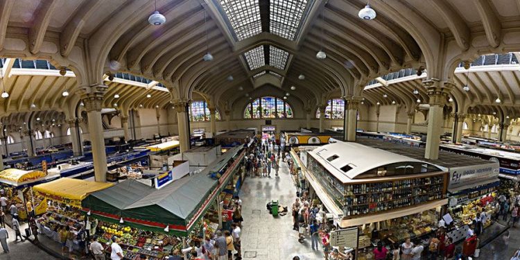 Mercadão recebe feira de artesanato