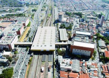 Subprefeitura Mooca afirma que vai fiscalizar uso irregular de calçadas