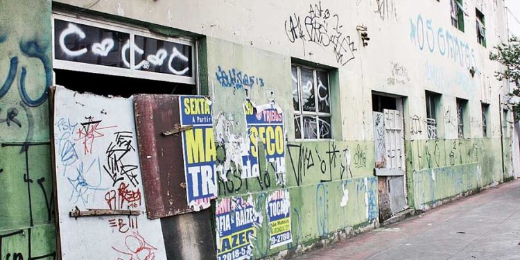 Abandono do Hospital de Vila Carrão é afronta a moradores da Zona Leste