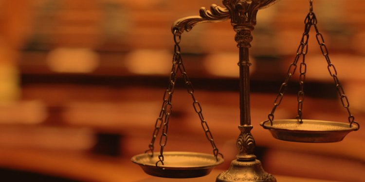 Os aposentados e pensionistas que se enquadrem no “Buraco Negro” têm direito a revisão de seus benefícios