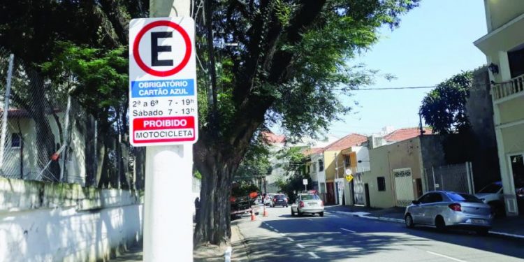 Implantação de Zona Azul, junto ao Hospital do Tatuapé, ainda patina