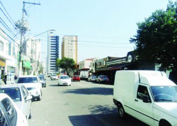 Moradores do Tatuapé reclamam de obras e de comércios sem fiscalização