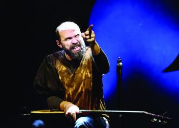 A adaptação para William Shakespeare está em ‘A Paixão de Brutus’, no Teatro Pequeno Ato