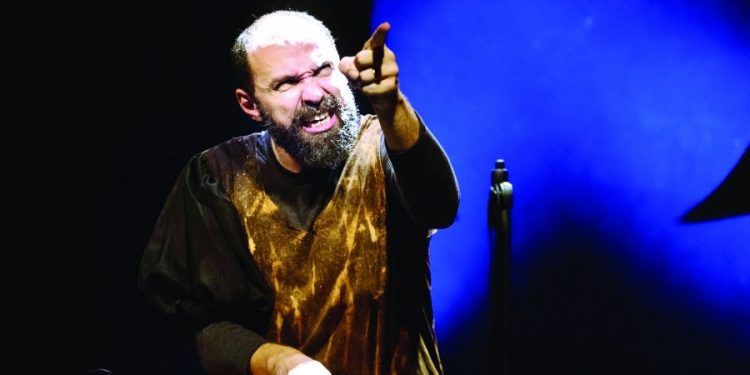 A adaptação para William Shakespeare está em ‘A Paixão de Brutus’, no Teatro Pequeno Ato