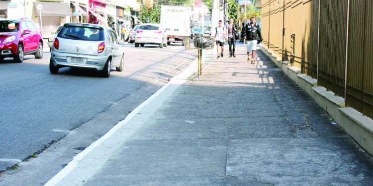 Sem árvores nas calçadas, Tatuapé fica cada dia mais quente