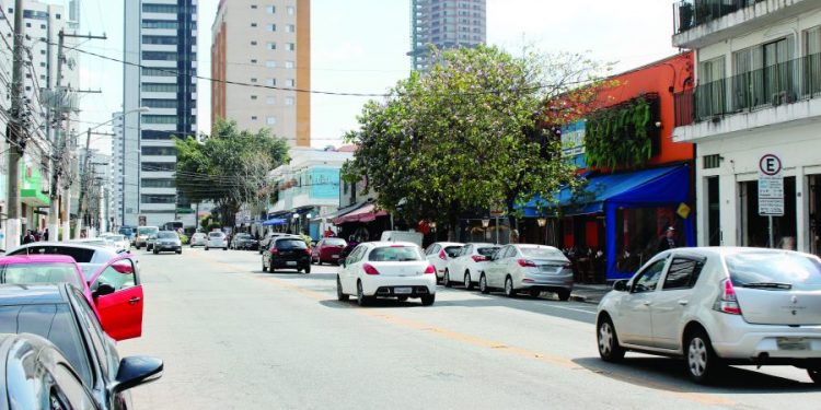 Polícias e Subprefeitura Mooca tentam conter abusos em ruas do Tatuapé