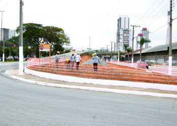 Terreno onde havia a Comunidade do Cimento, na Bresser, começa a ser recuperado