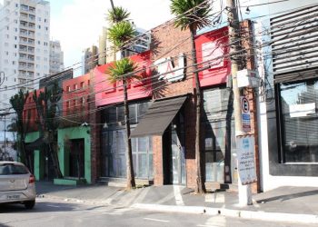 ‘Balada’ da Rua Itapura sofre ação da subprefeitura e pode fechar