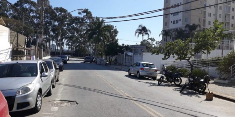 Moradores da Rua Arnaldo Cintra, no Tatuapé, vão escapar das enchentes?