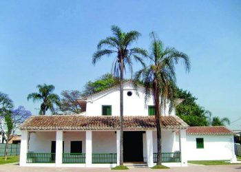 Capela de São Miguel Arcanjo é um passeio para curiosos na Zona Leste