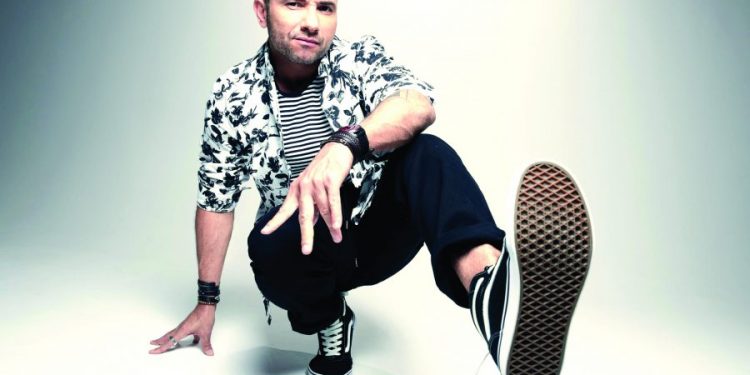 Marco Luque leva seus personagens divertidos ao palco