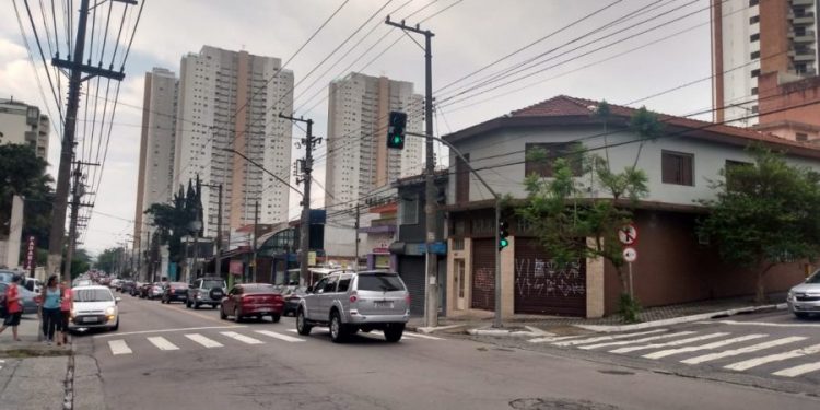 Ciclofaixa na Rua Monte Serrat, no Tatuapé, não é confirmada pela CET