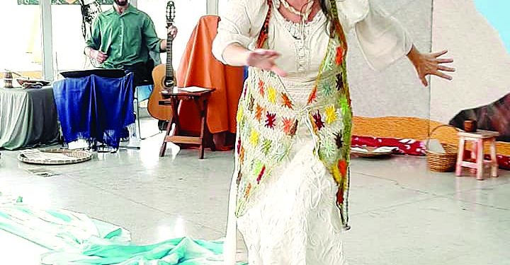 Biblioteca Hans Christian Andersen tem teatro, oficinas e música