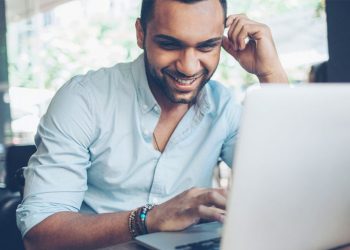 Grupo Educacional Drummond utiliza plataforma on-line para aulas virtuais