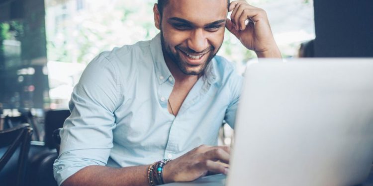 Grupo Educacional Drummond utiliza plataforma on-line para aulas virtuais