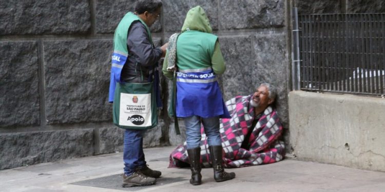 Secretaria promete atender, na Mooca, moradores de rua com medo do coronavírus