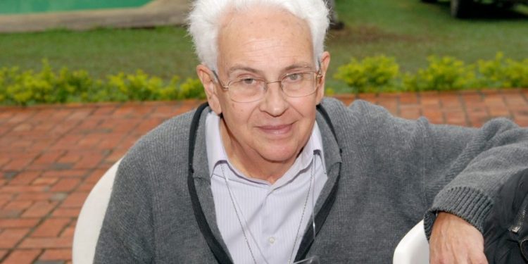 Morre o monsenhor Carlos de Souza Calazans, pároco da Basílica da Penha
