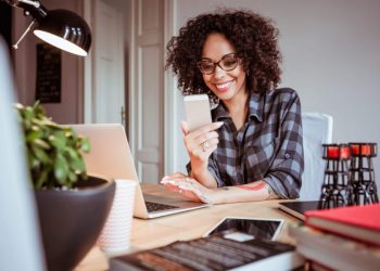 Como trabalhar em casa com segurança durante a quarentena