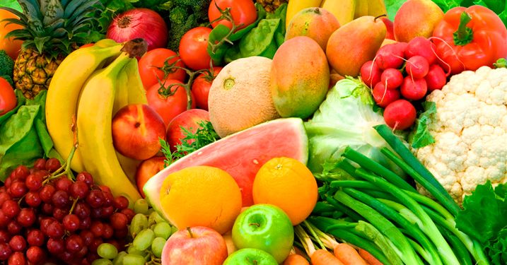 Nutricionista ressalta a importância da higienização correta de legumes, verduras e frutas