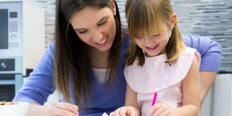 Escolas fechadas mudam rotina de famílias
