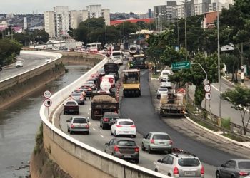 Secretaria afirma que recapeamento das avenidas Sapopemba e Aricanduva acaba em junho