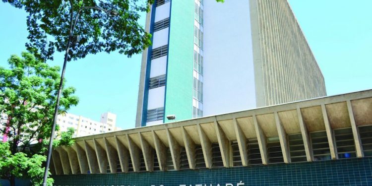 UTIs de hospitais referência da ZL, como o HMT, estão 91% ocupadas pelo coronavírus