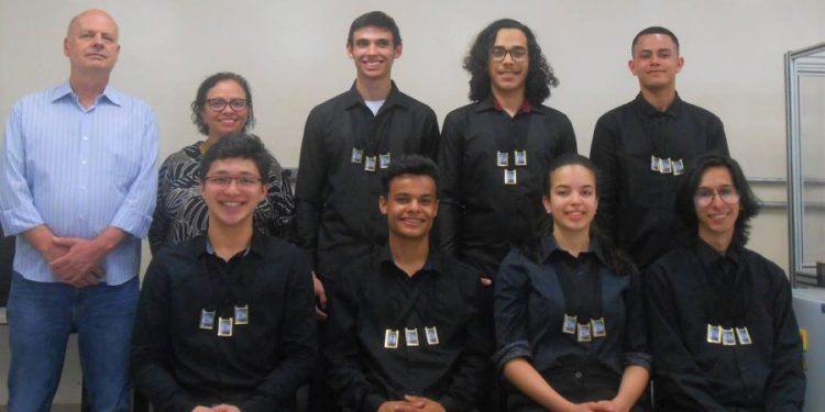 Alunos de Etec do Tatuapé são premiados no curso de Mecatrônica