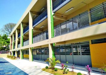 Um dos prédios do CEU Carrão-Tatuapé está pronto, bem como o playground